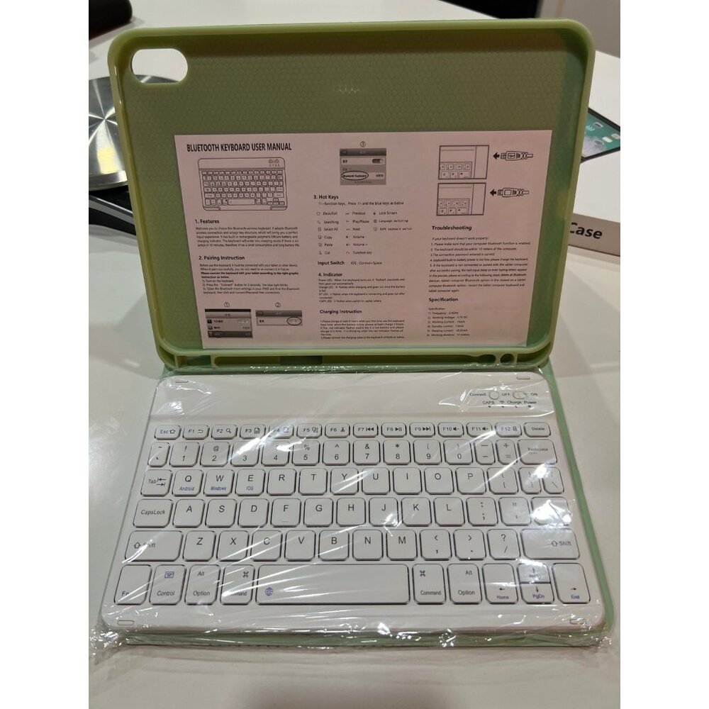 Wireless Bluetooth Keyboard & Case designed for a tablet, an iPad. - Picture 4 of 4